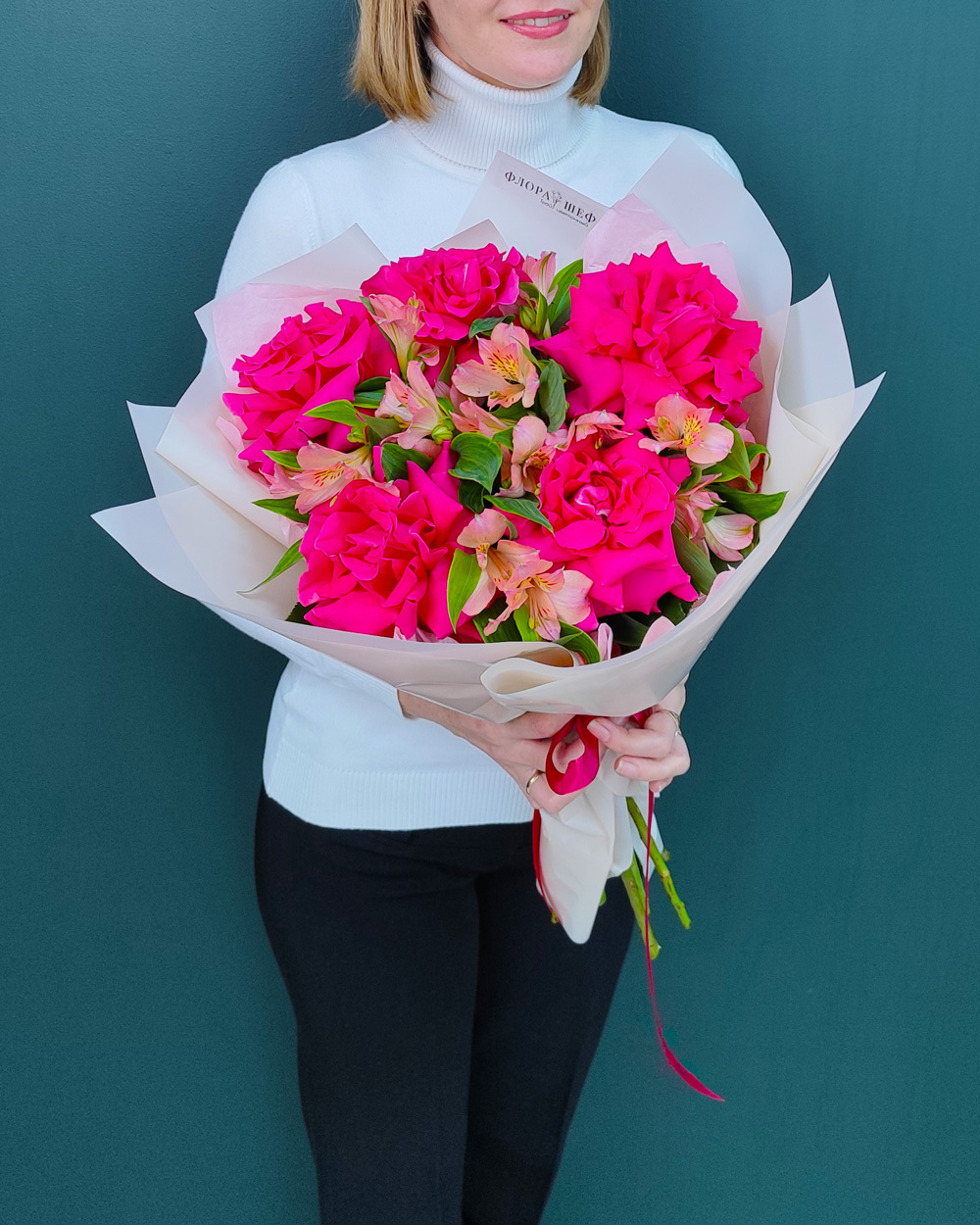 Французская роза Фулл Монти с альстромерией(00416)