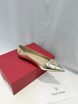 Valentino Vlogo Ballet Flat