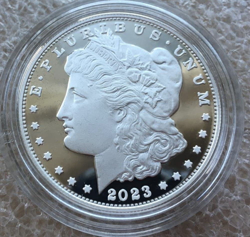 1 доллар Morgan орёл 2023 г двор S