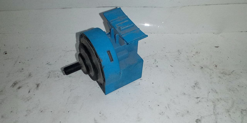 2 Датчик уровня воды (прессостат) для стиральных машин Indesit Ariston ST-545 16002692100 б/у