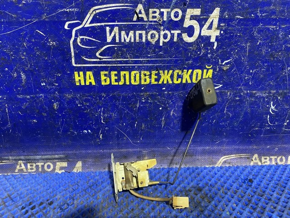 Датчик уровня топлива MAZDA PREMACY 2001