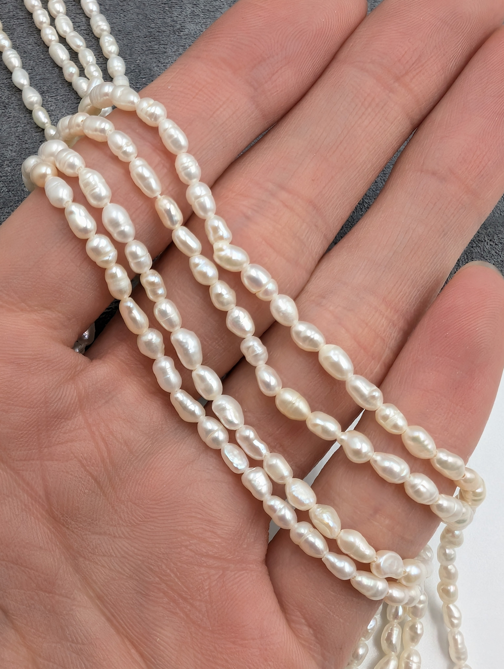 Жемчуг натуральный рис 2.7-3мм