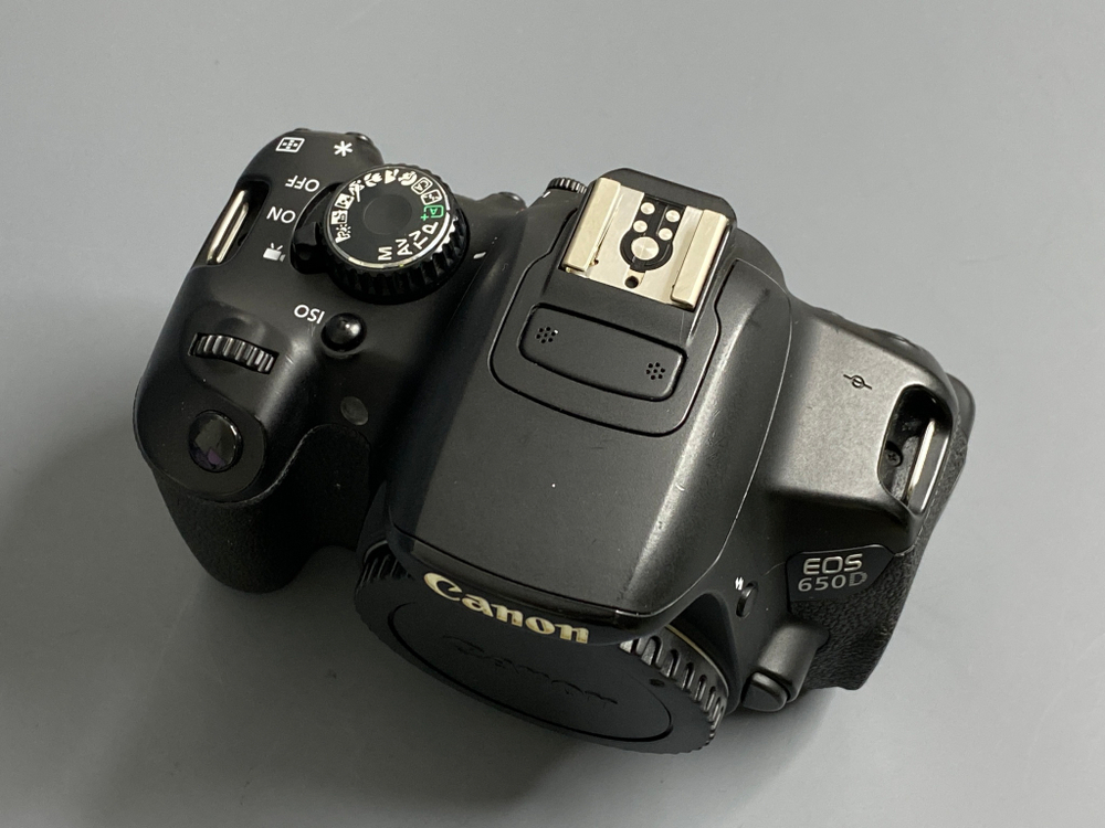 Canon 650D Не работает датчик положения экрана