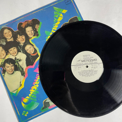 Винтажная виниловая пластинка LP В Стране Веселых Песен (СССР 1988)
