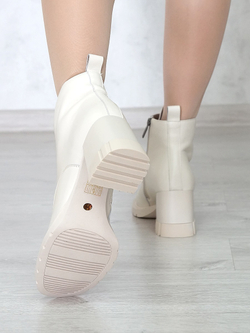 Ботинки женские демисезонные