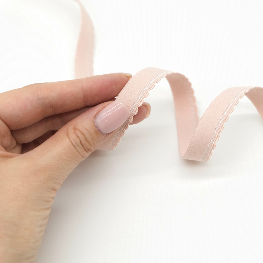 Резинка становая с фестончатым краем ПУДРА, 12мм