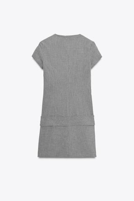 ZARA КОРОТКОЕ ПЛАТЬЕ С РЕМНЕМ, СВЕТЛО-СЕРЫЙ