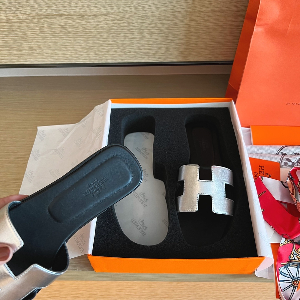 Hermes Oran Sandal