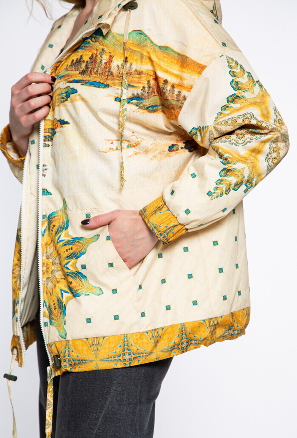 Куртка "Вода и Горы", по мотивам пейзажа китайского художника Гун Сианя