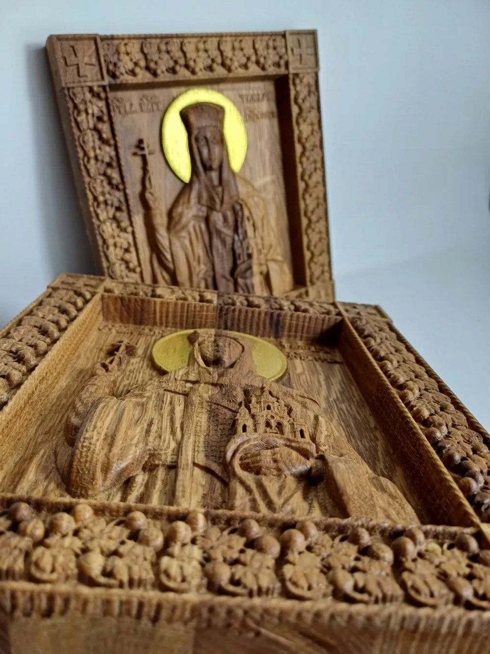 Освященная Икона святой цар. Тамары Грузинской 21х18 см дуб