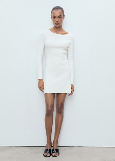 Трикотажное платье с открытой спиной