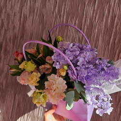 Композиция со стабилизированной гортензией "Счастье быть с тобой"