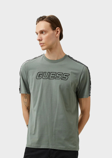 Футболка GUESS