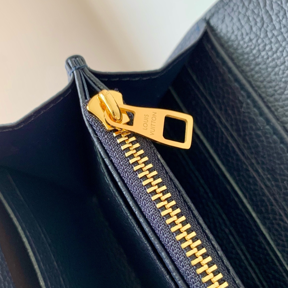 Louis Vuitton Sarah Wallet