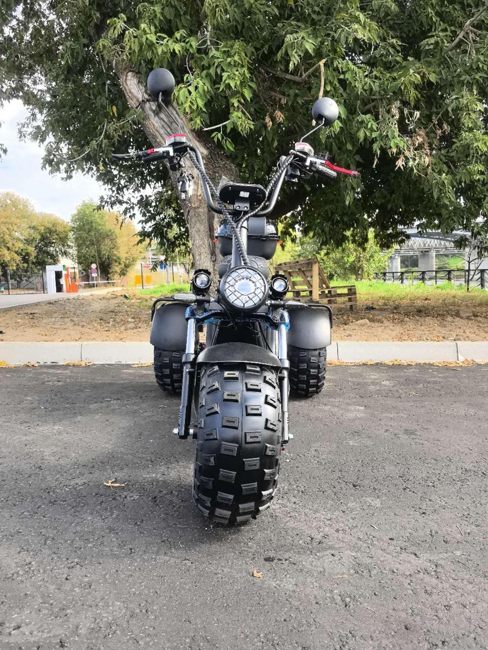 Электроскутер IKINGI X7 PRO TRIKE OFF-ROAD 2000W Электроскутер IKINGI X7 PRO TRIKE OFF-ROAD 2000W фото №3