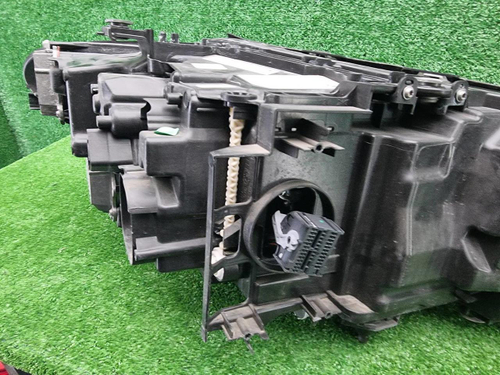 Фара левая BMW M5 F90 (2020-2024) Laser