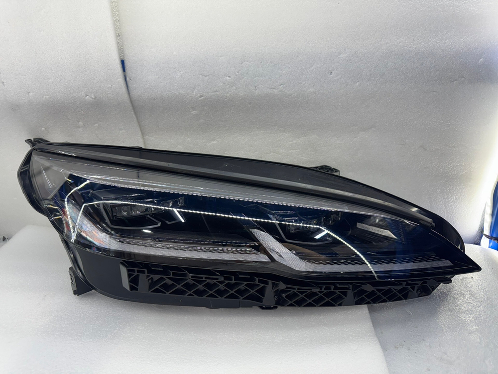 Оригинальная правая LED фара BYD Seal 06