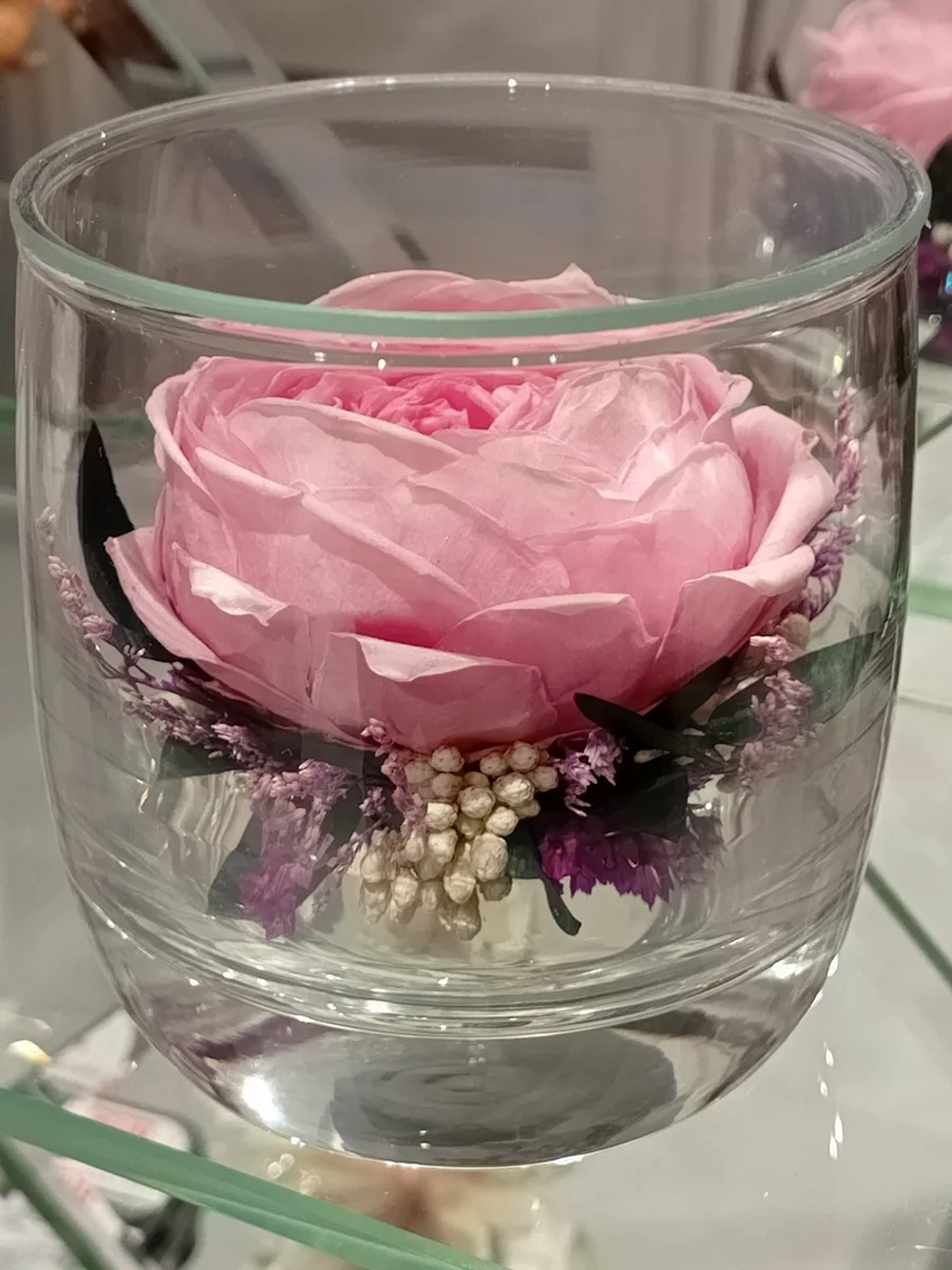 натуральный пион в стекле, вакуум*