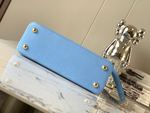 Louis Vuitton Capucines MM