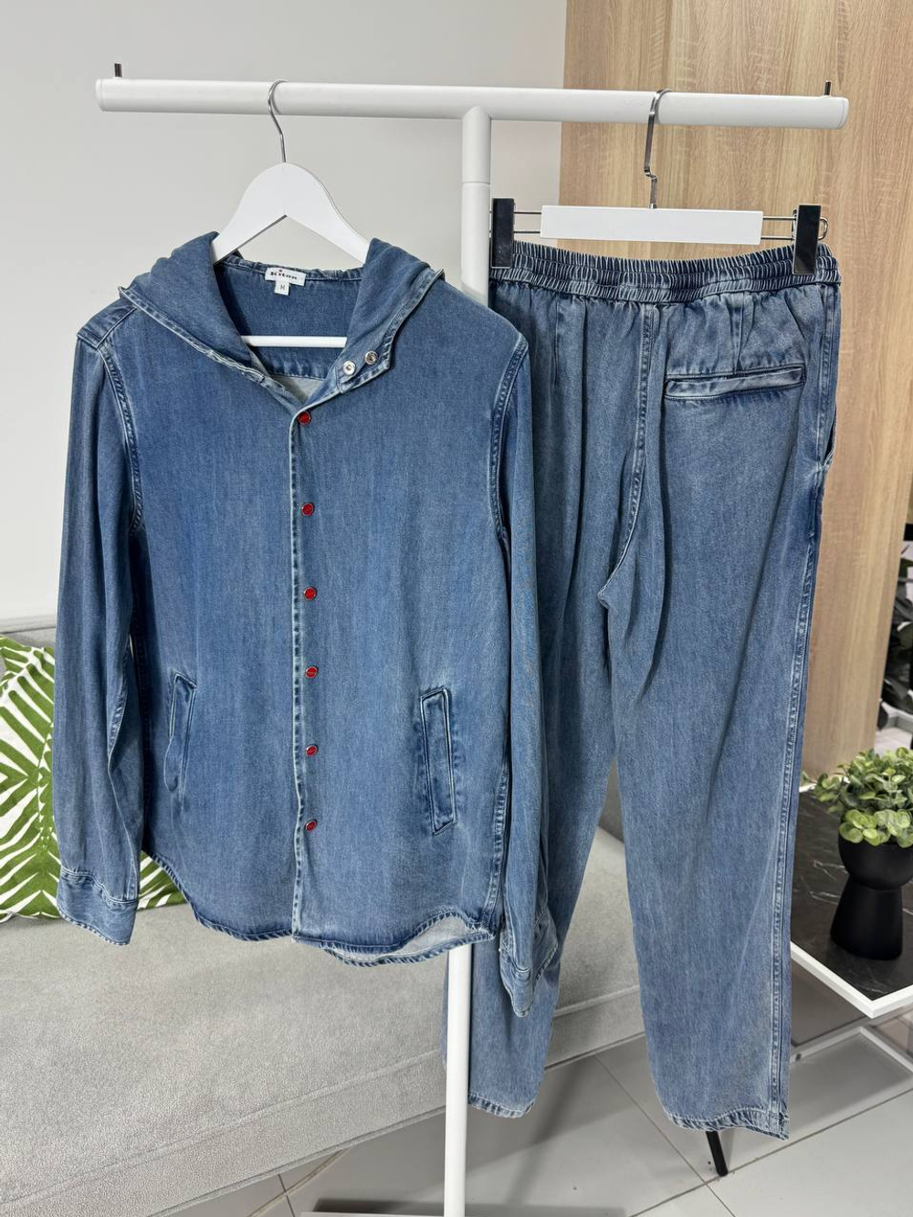 Прогулочный костюм Kiton