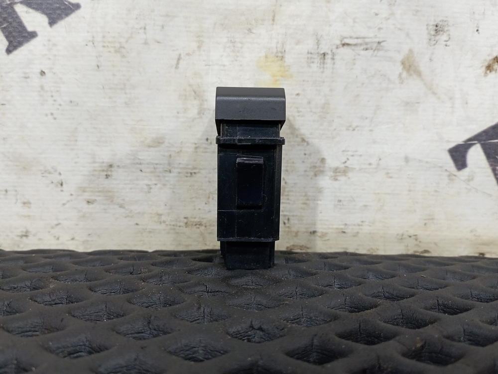 Кнопка освещения панели приборов 2018г.