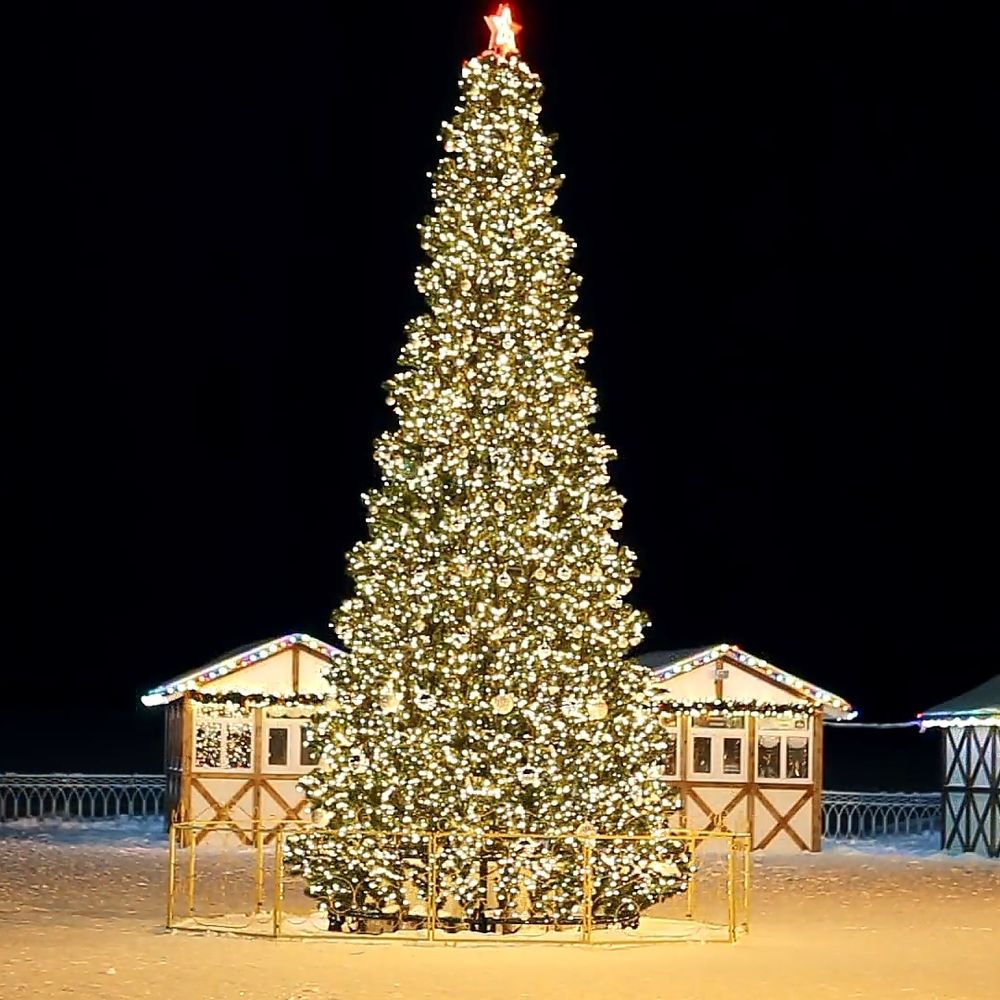 елка с встроенным свещением, светодинамическая