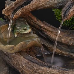 GA-03446 GREEN APPLE Уличный фонтан Лягушки высота 39см