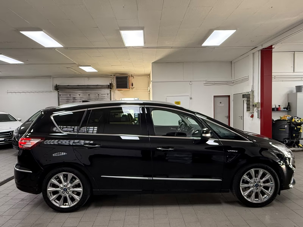 Ford S-Max Vignale