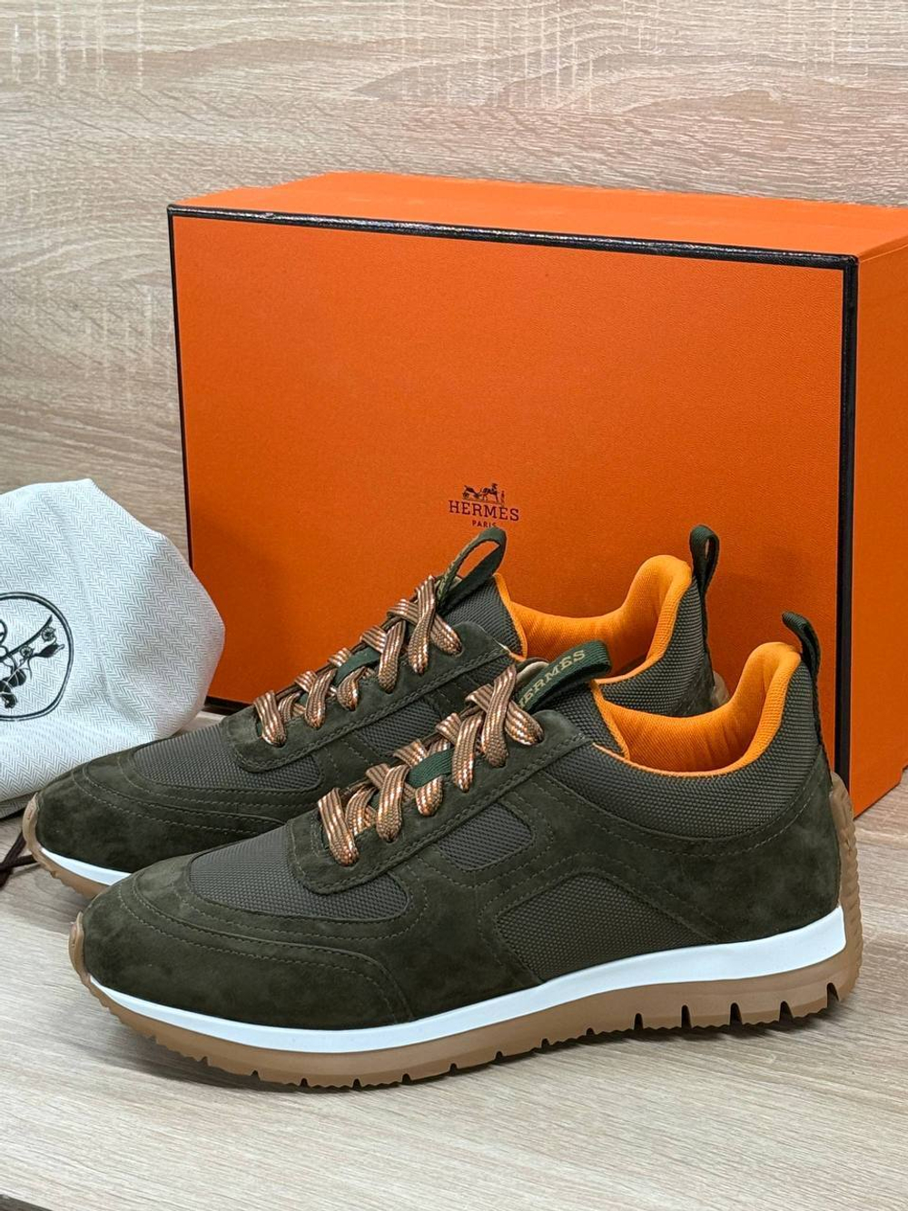 Кроссовки Hermes