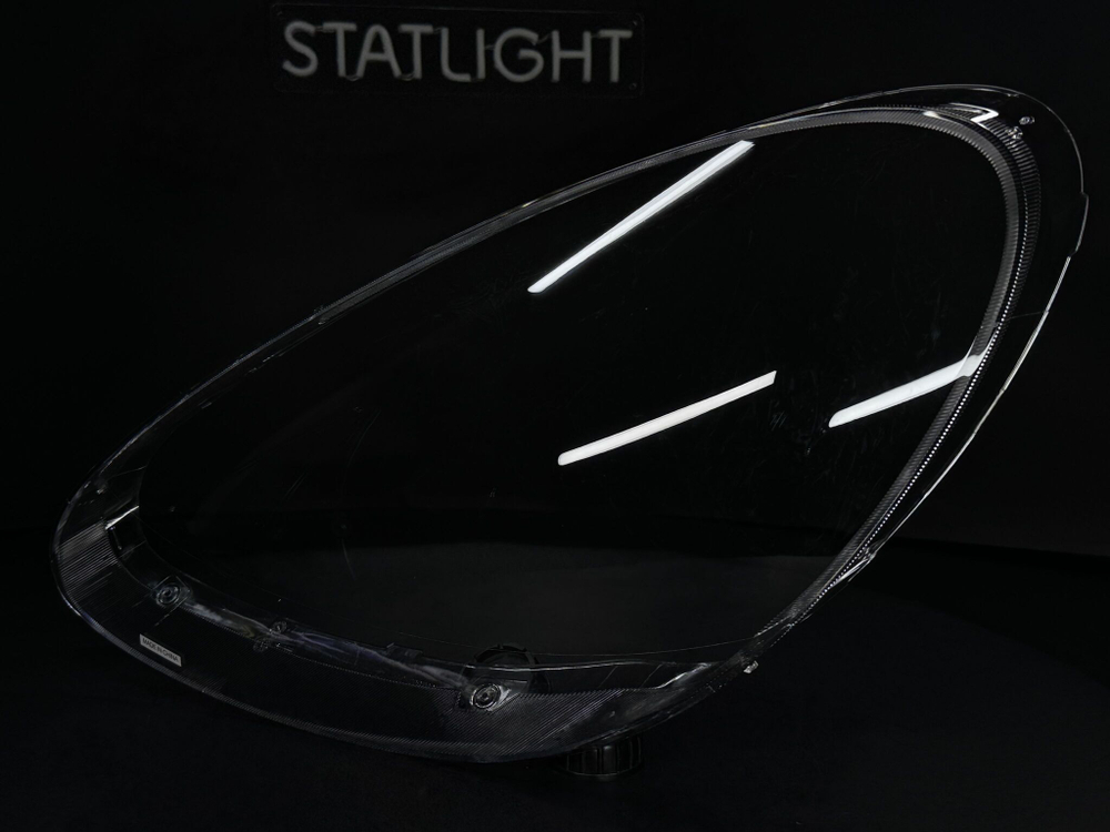 Левое стекло фары Porsche Cayenne II 958 2010-2014