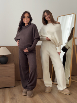 Комплект вязаный, свитер со спущенным плечом и брюки