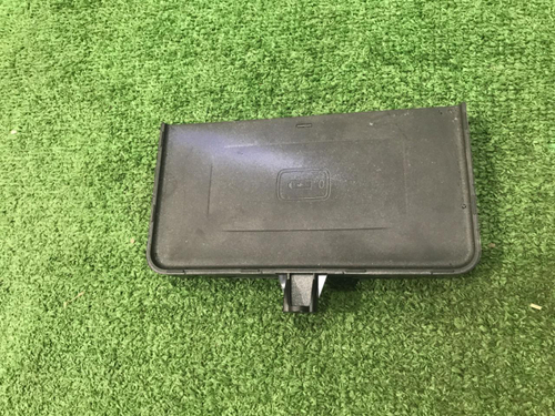 Зарядное устройство BMW 5er G30 (2017-2023)