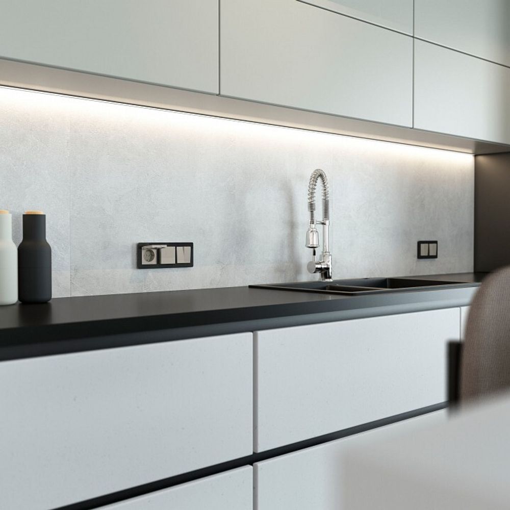 Розетка влагозащищенная с заземлением и со шторкой с крышкой Werkel дымчатый W1271204