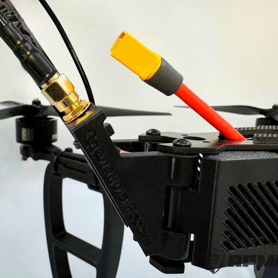 FРV дpон Ragnarok 10 на оптоволокне