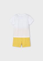 футболка с шортами