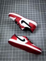 Jordan 1 retro low white varsity red hotsell