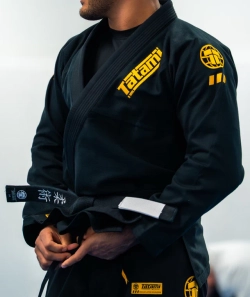 Кимоно Tatami PRO SERIES BLACK & CHAMPION GOLD