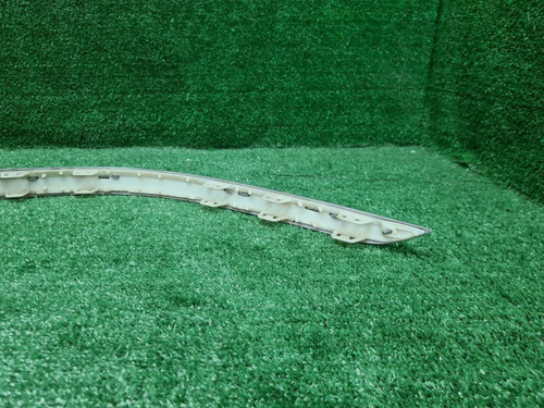 Накладка заднего бампера Bentley Bentayga (20-нв)