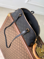 Louis Vuitton Squire East West