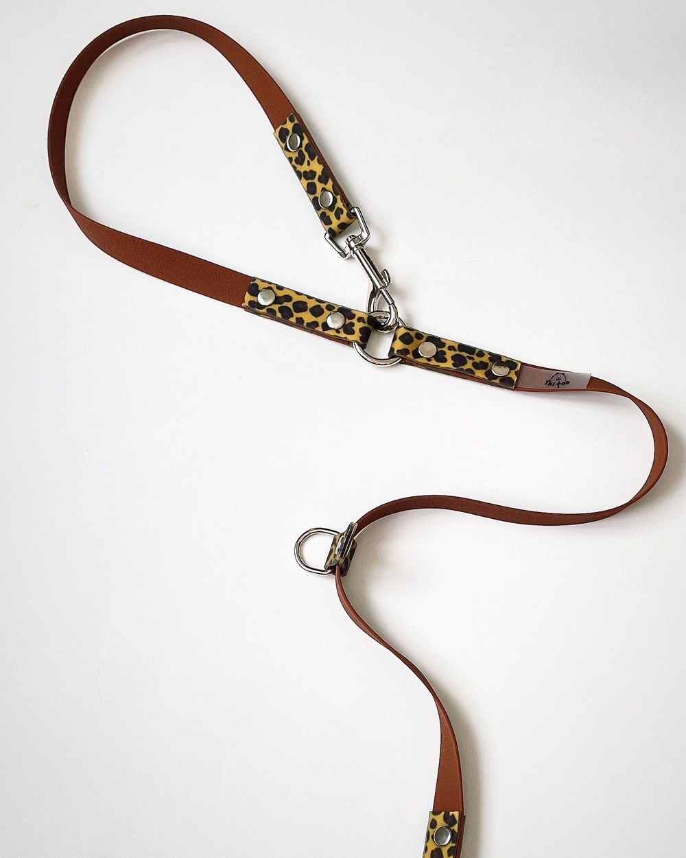 Перестежка поводок для собак 20 мм , 5 м коричневый и леопард