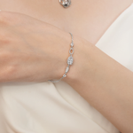 Браслет из белого золота с натуральными топазами white