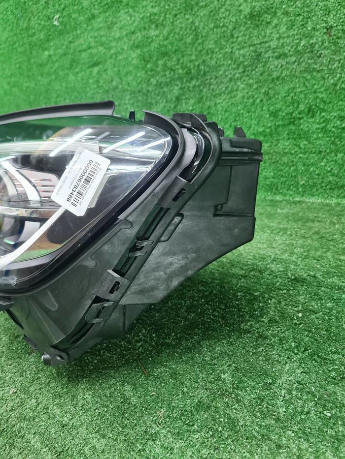 Фара левая Mercedes GLC X253 (2019-2022) LED