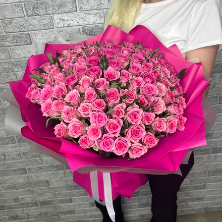 Букет из 101 розовой розы