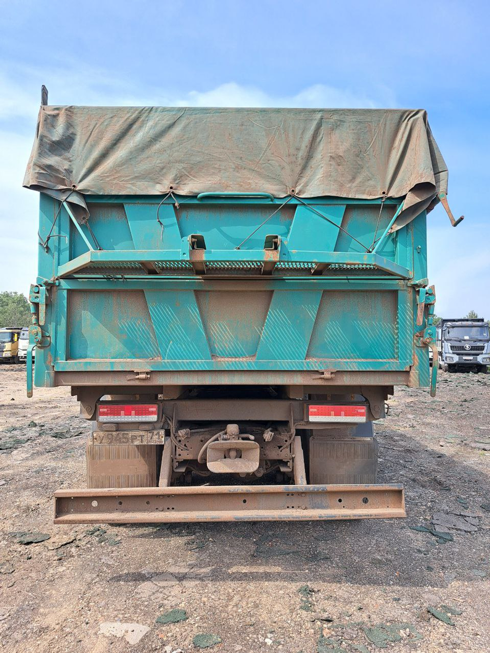 Планета 5529* на шасси КамАЗ 65115 6x4 Зерновоз 552907 (Дизельный, 11,8 л, 300 л.с., МТ)