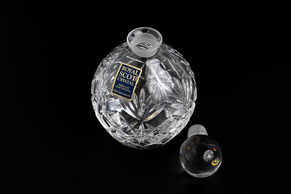 Винтажный хрустальный флакон