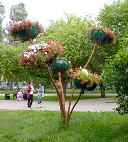 Цветочница Букет Крокусов с лепестками
