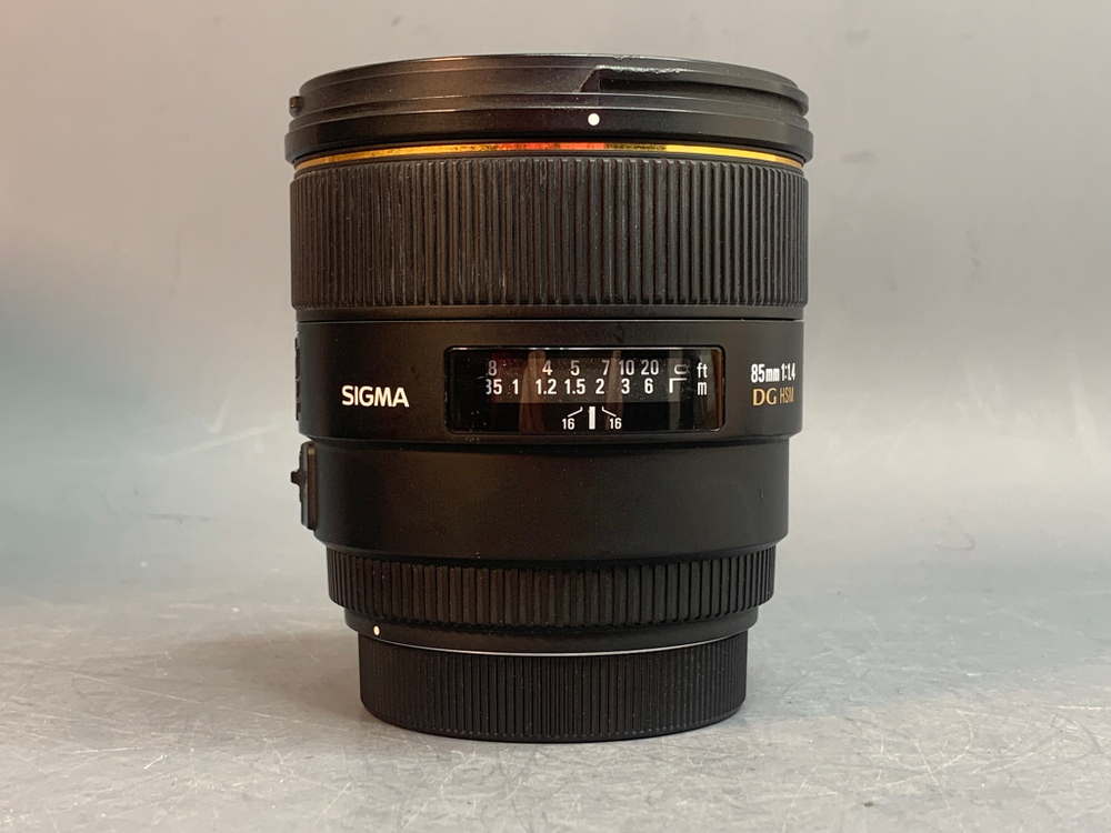 Sigma AF 50mm 1.4 EX DG HSM Canon EF царапины