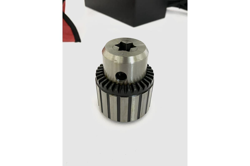 Магнитный сверлильный станок CROWN CT32042 BMC, 1700 Вт
