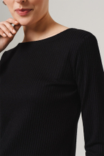 23134 Лонгслив женский (черный)