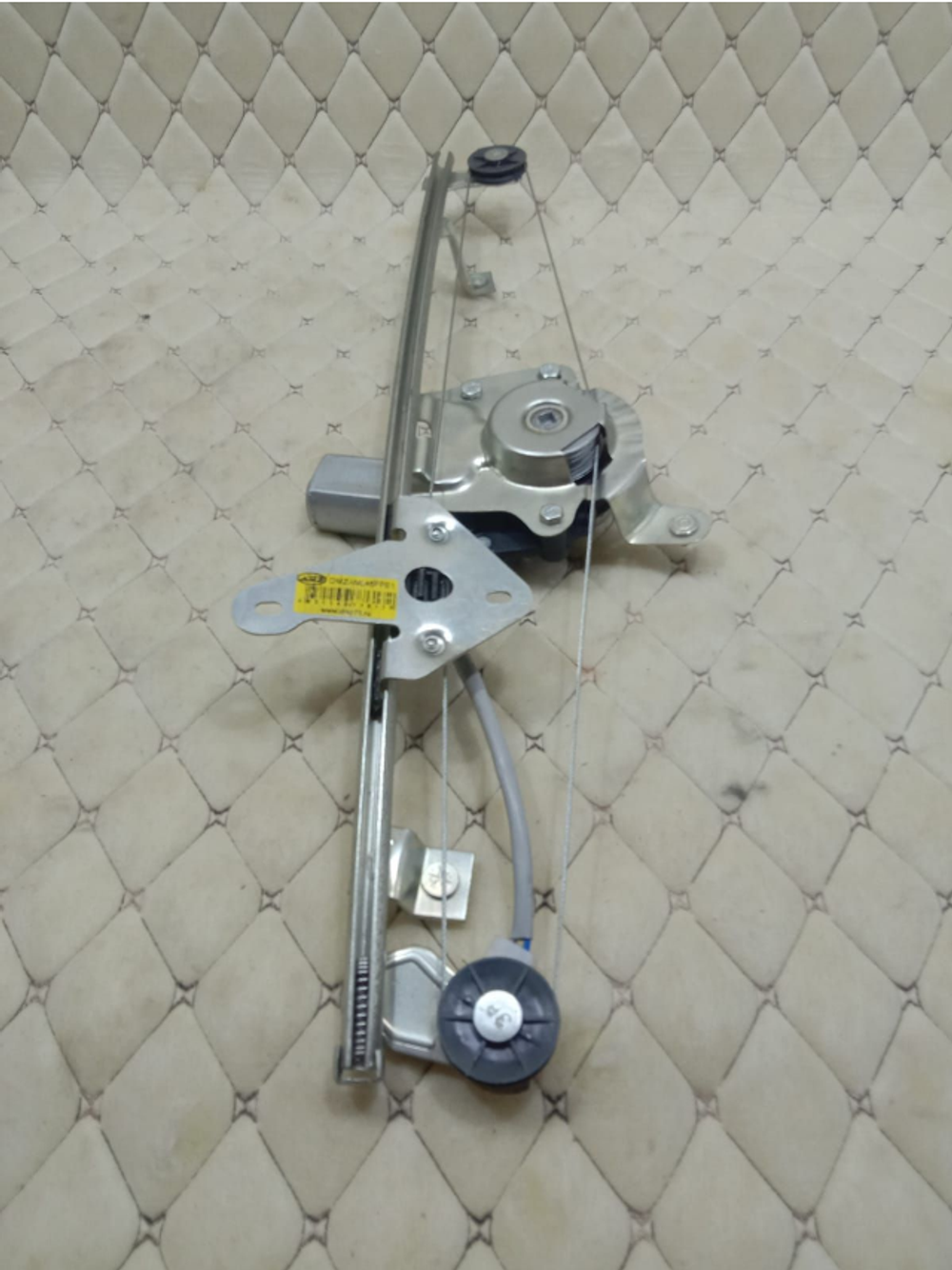 Электростеклоподъемник "ДМЗ" LADA Largus, Renault Logan 1 с мотором передний правый